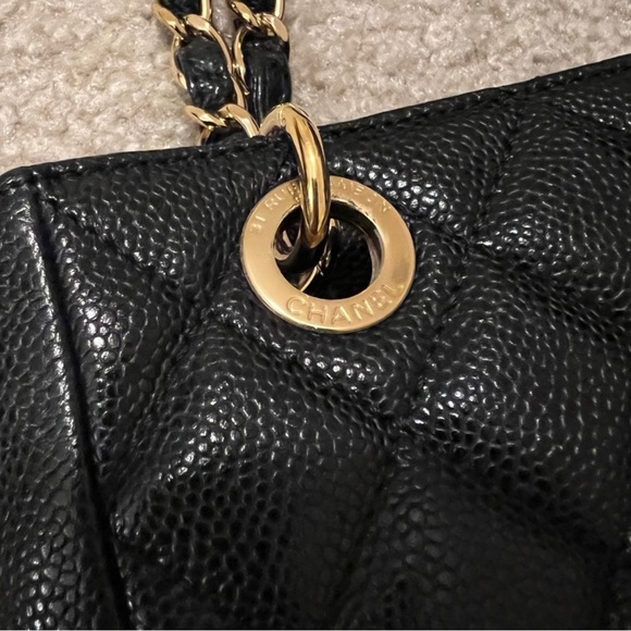 Chanel - Picture 3 of 5